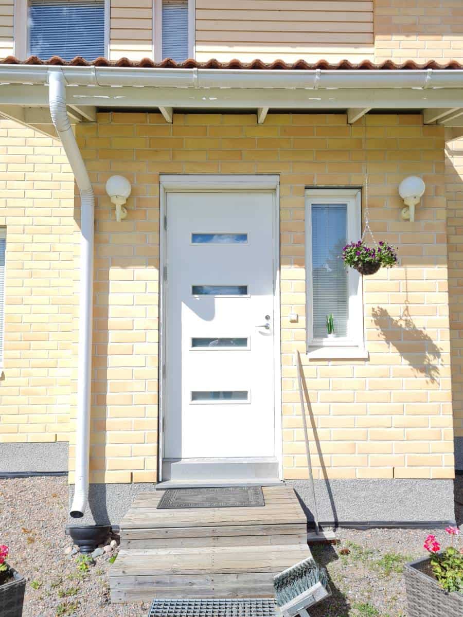 ulko-oven malli valkea