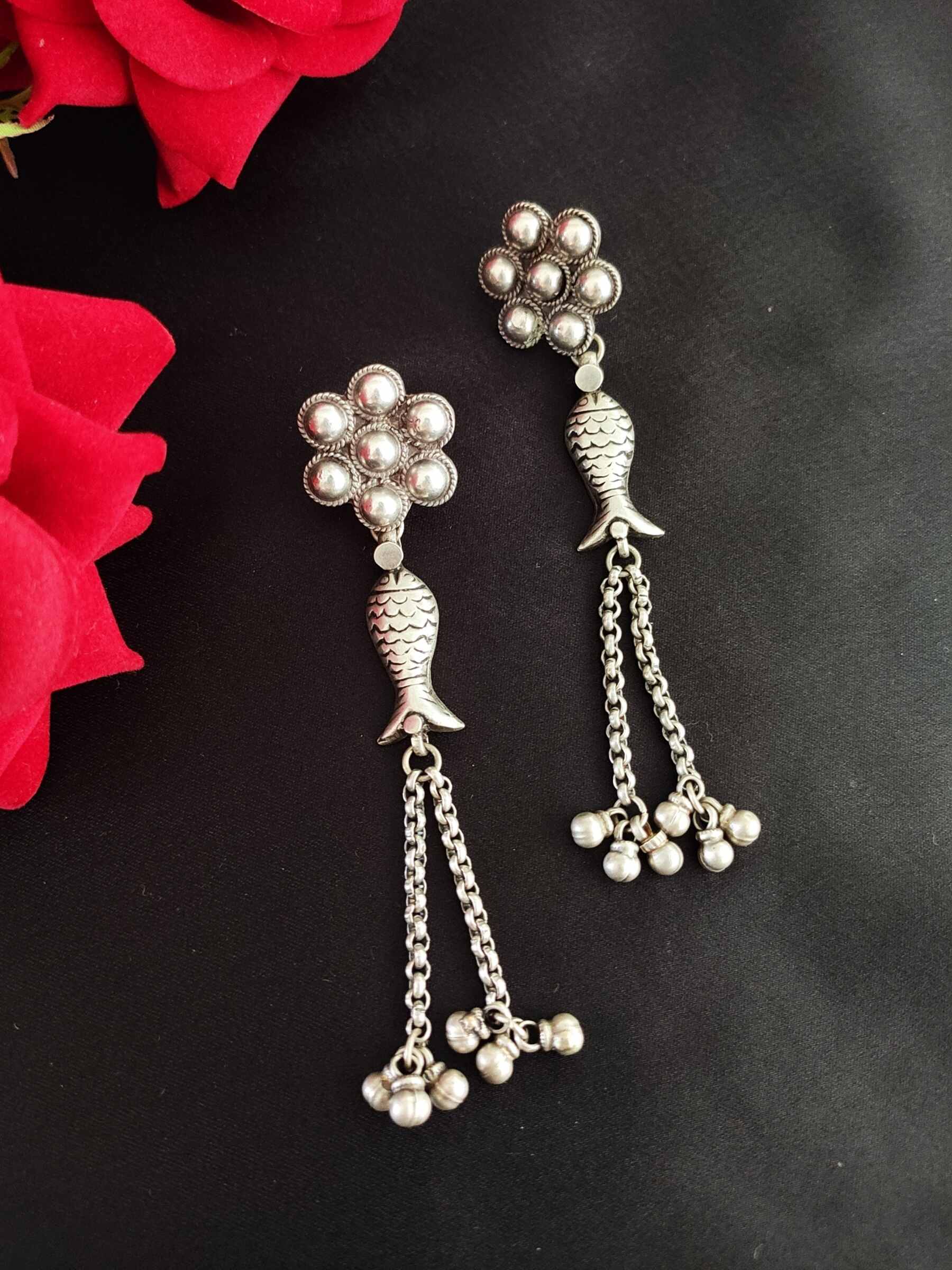 Shoulder Duster Fish Danglers