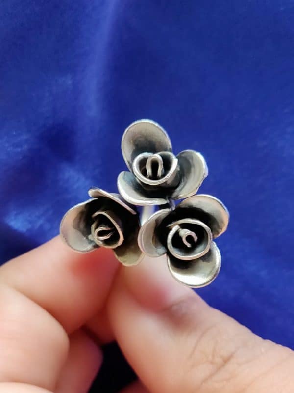 Buds Ring - Image 3