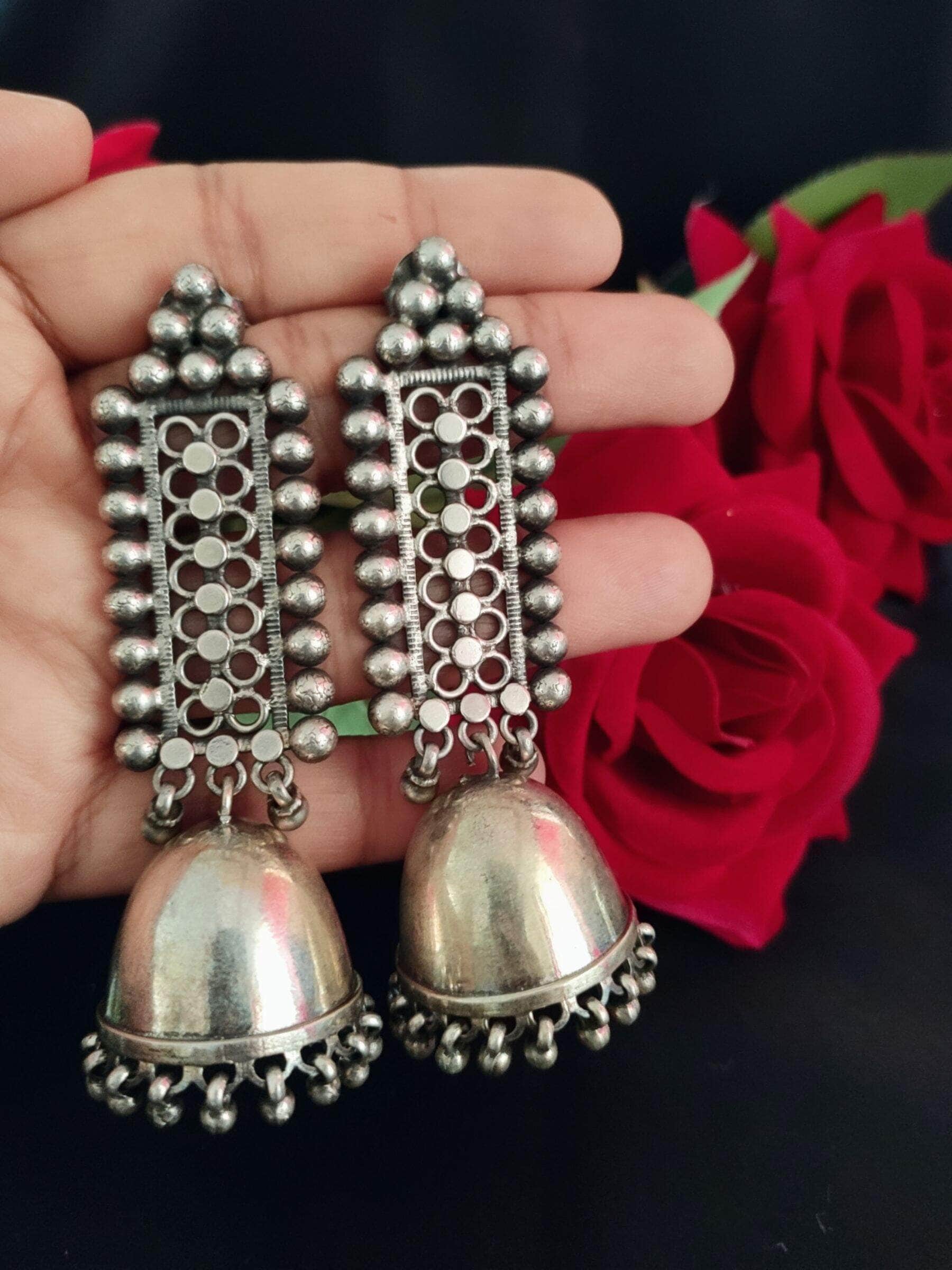 Jaali Jhumkas
