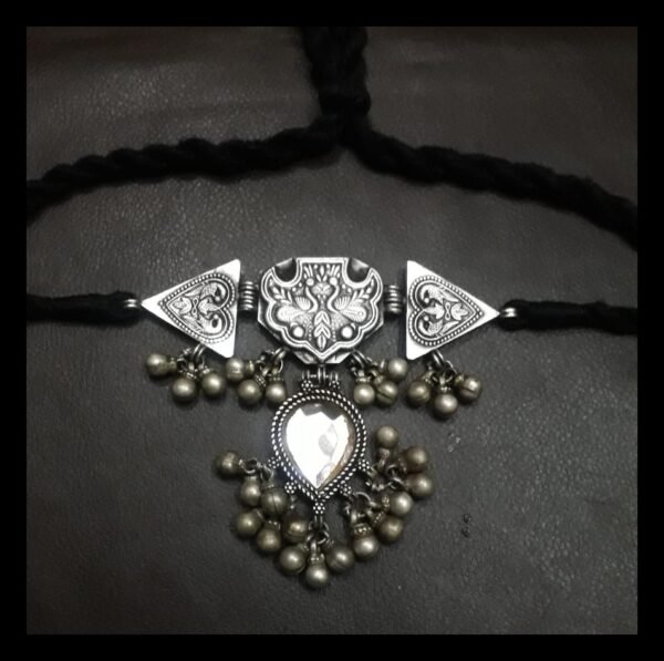 Vintage Choker - White - Image 3