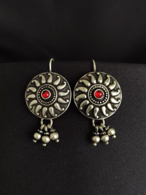 Vintage Hooks – Red (2)