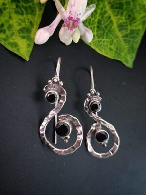 Musical Earrings (Black Onyx)