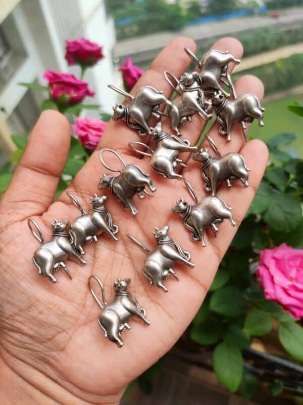 Papeeha's Signature Cow Hooks - Image 4