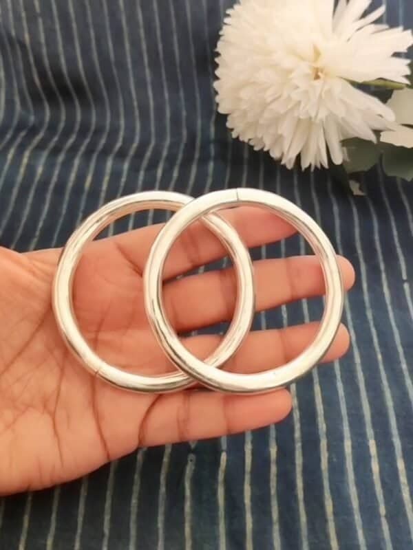 Solid Pipe Bangle - Size 2.4 (Openable)