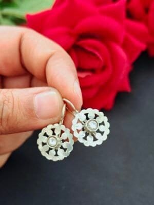Flower hooks – White Zircon