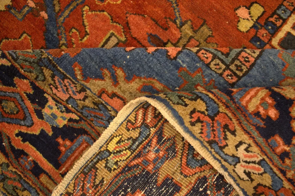 8 X 10 Antique Heriz Rug - Image 5