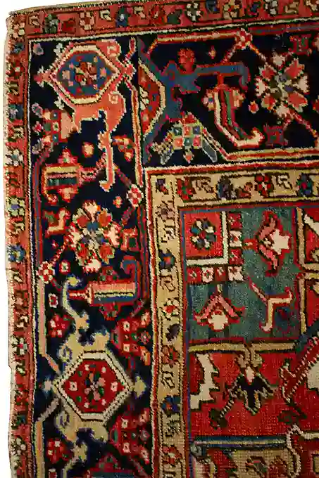 7 x 10 Classic Antique Heriz Rug - Image 9
