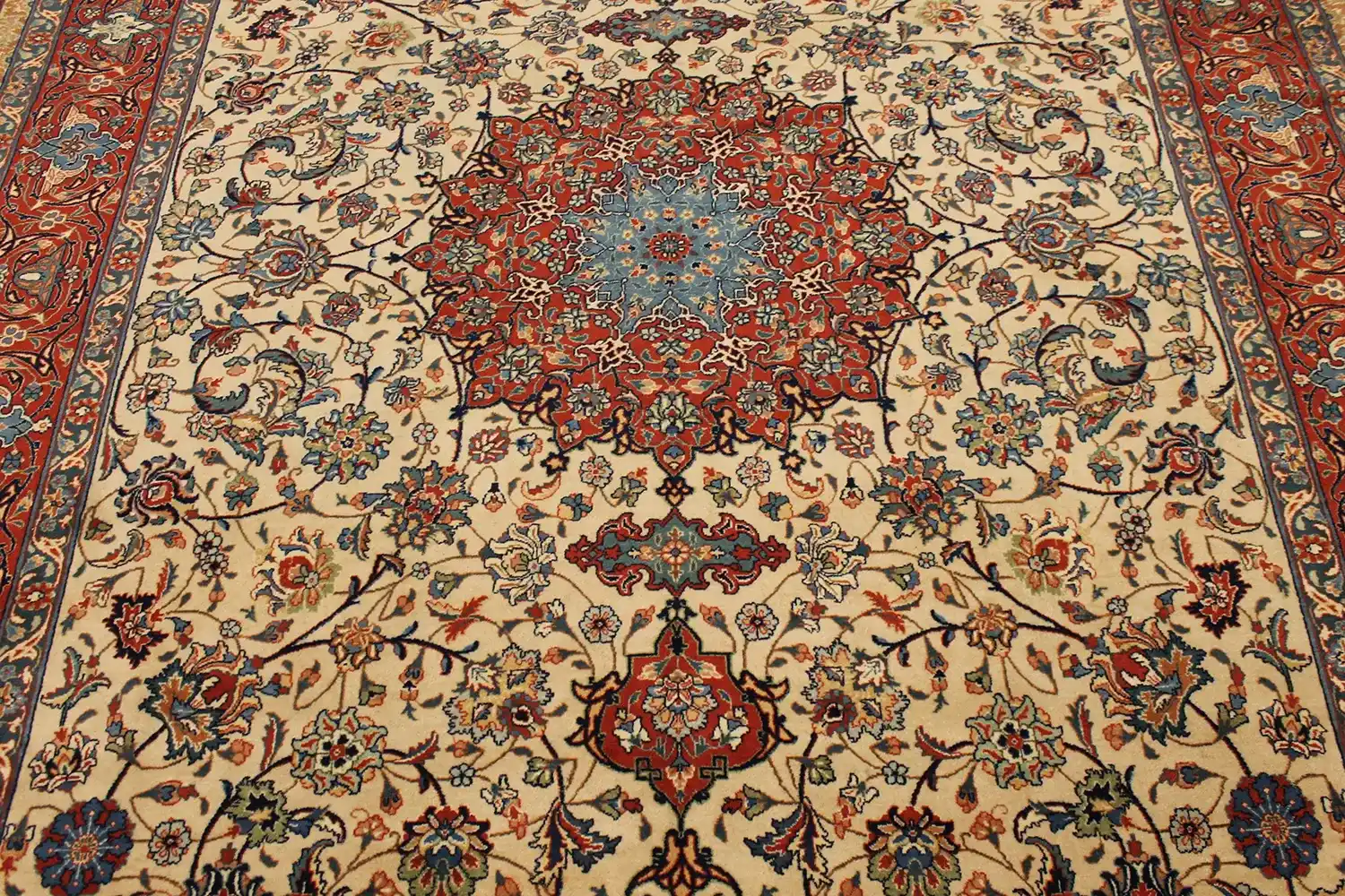 7 x 10 Classic Antique Tabriz Rug - Image 5