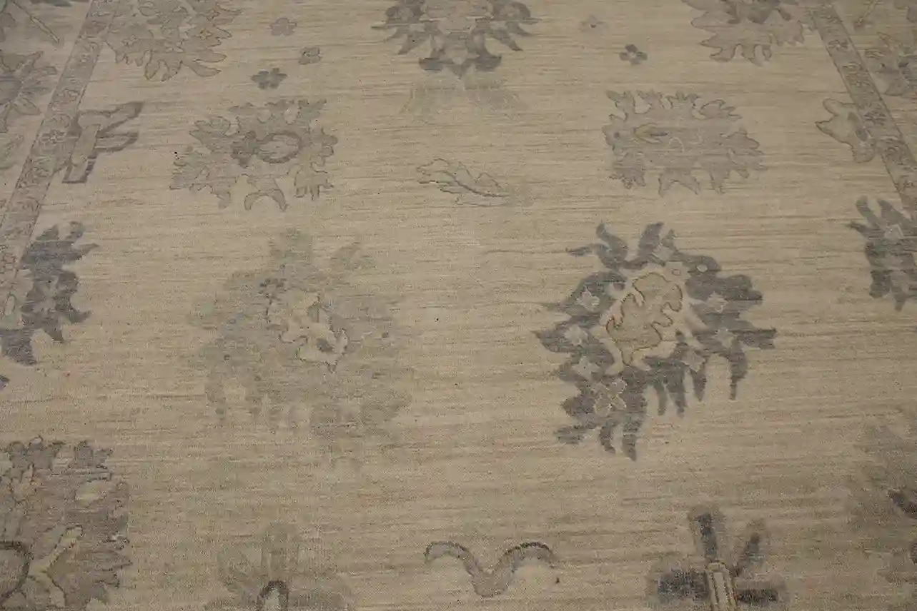 9 X 12 Indo-Oushak Wool Rug - Image 5