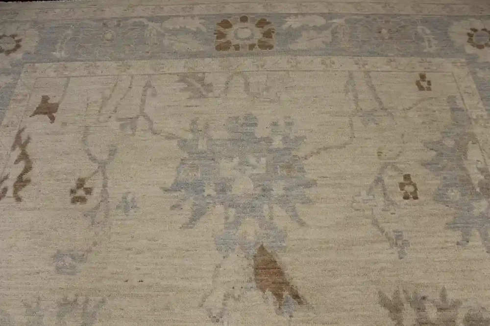 9 x 12 Subtle Blooms Oushak Rug - Image 6