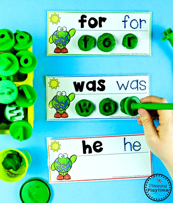 Sight Words Activity for Kids - Earth Day Theme #planningplaytime #earthday #preschool #preschoolworksheets