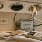 Problème remplacement ampoule halogène par LED : ampoule halogène vs LED G4, scintillement évité