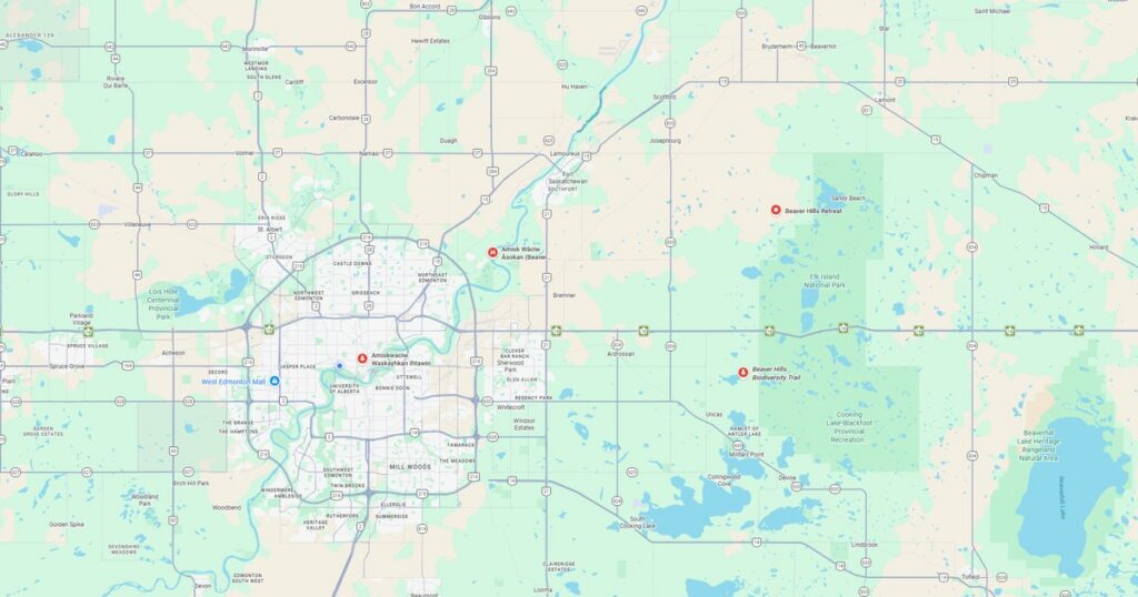 Map of Minneapolis, Minnesota highlighting major roads, lakes, and neighborhoods for navigation and geographic reference.