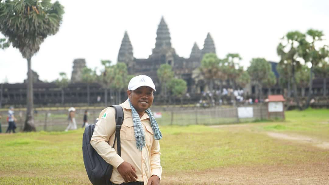 Rain tour guide Cambodia