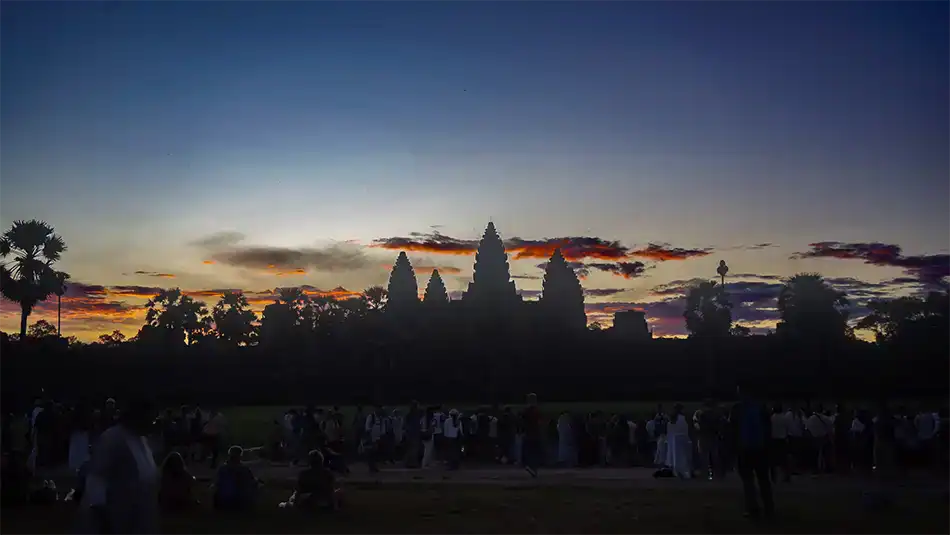 sunrise angkor wat