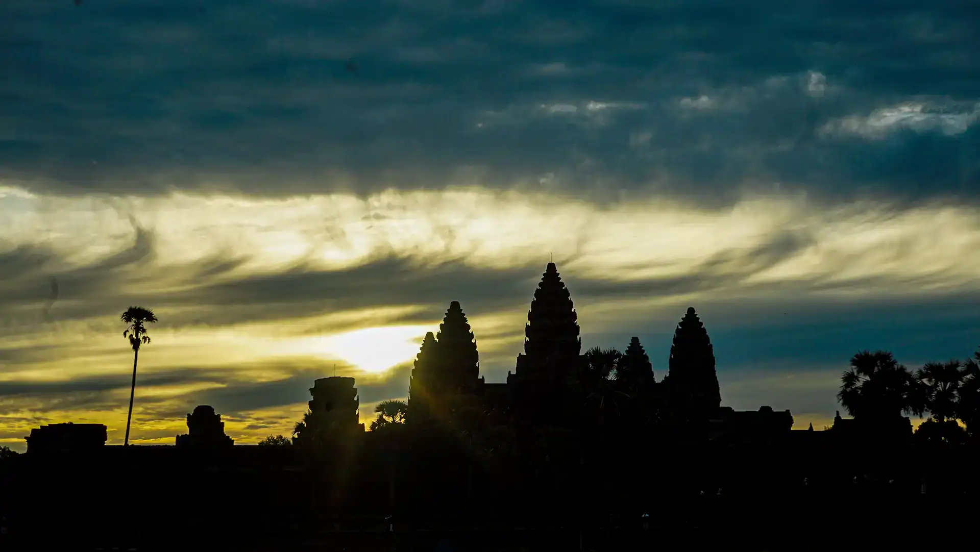 tour to Cambodia for 3 weeks