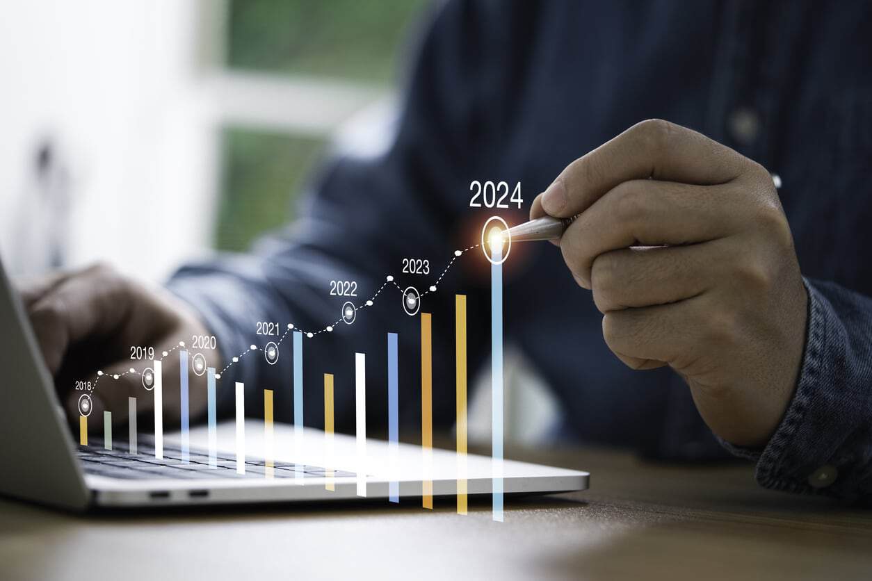 Navigating the Data Analytics Landscape for 2024