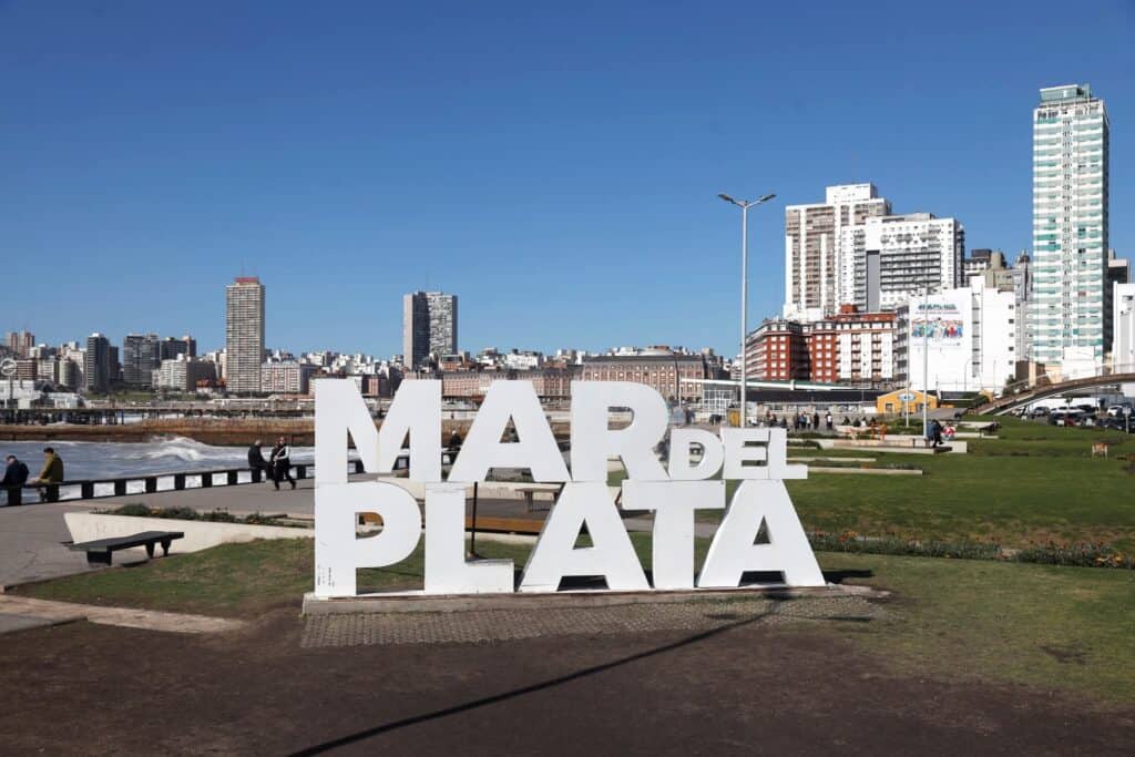 Miércoles frío, ventoso con chaparrones en Mar del Plata