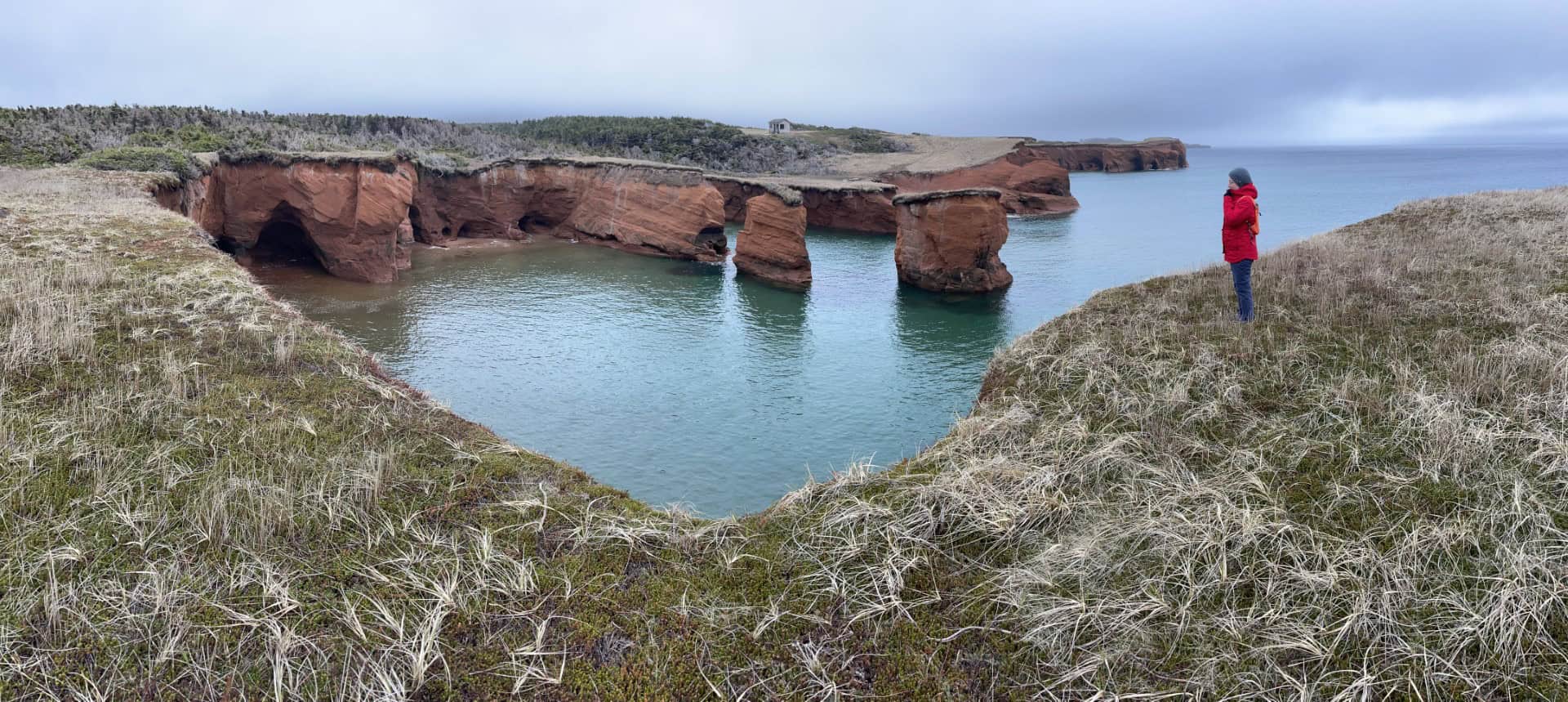 Îles-de-la-Madeleine cliffs and ocean scenery in May.