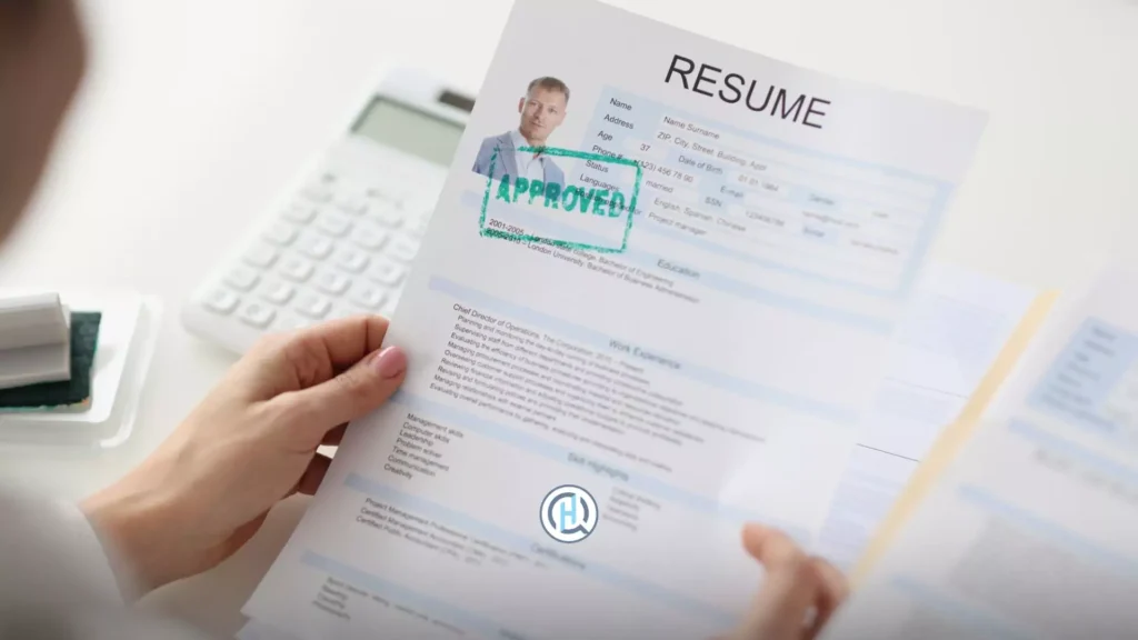 Como Direcionar Seu Currículo para Vagas Home Office, ANALISTA FINANCEIRO: Vaga Onde Você Escolhe: Híbrido ou 100% Home Office com Auxílio Remoto e Mais!, ANALISTA DE R&S: Vaga 100% Home Office no Grupo Seres com Benefícios Flexíveis e Muito Mais!, ASSISTENTE FISCAL: Vaga Presencial na Gold Food Service com Salário de R$ 2.400 + benefícios!, ANALISTA DE RH: Vaga Híbrida com Salário de R$ 4.157,88 + Gympass, Auxílio Remoto e Mais!, ASSISTENTE ADMINISTRATIVO: Vaga 100% Home Office na Queiroz Cavalcanti Advocacia, TÍTULO DA VAGA: ANALISTA ADMINISTRATIVO: Vaga Home Office na MJV Technology & Innovation com Flexibilidade Global e Muito Mais!, AUXILIAR COMERCIAL: Vaga Home Office na Crie Soluções RH com Estrutura de Escritório e muito mais!, AUXILIAR ADMINISTRATIVO: A Hubert Abriu Vaga com Gympass, DayOff para Integrar Seu Time em SP, ASSISTENTE ADMINISTRATIVO: Vaga 100% Home Office na VR Consultoria, com Salário de R$ 2.000,00!, CONSULTOR DE VENDAS: Oportunidade 100% Home Office na Comparar Seguro de Viagem, A Importância da Formação Contínua para Conquistar Vagas, Guia para Quem Busca o Primeiro Emprego: Veja 7 Dicas