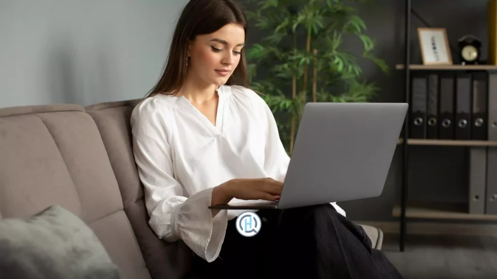 7 Dicas Práticas de Como Aumentar Suas Chances de Recolocação, Como Se Preparar para Sua Entrevista de Emprego: 7 Dicas Incríveis!, A Importância da Formação Contínua para Conquistar Vagas, Como Responder à Pergunta "Fale Sobre Você" em uma Entrevista: 7 Dicas para Mandar Bem