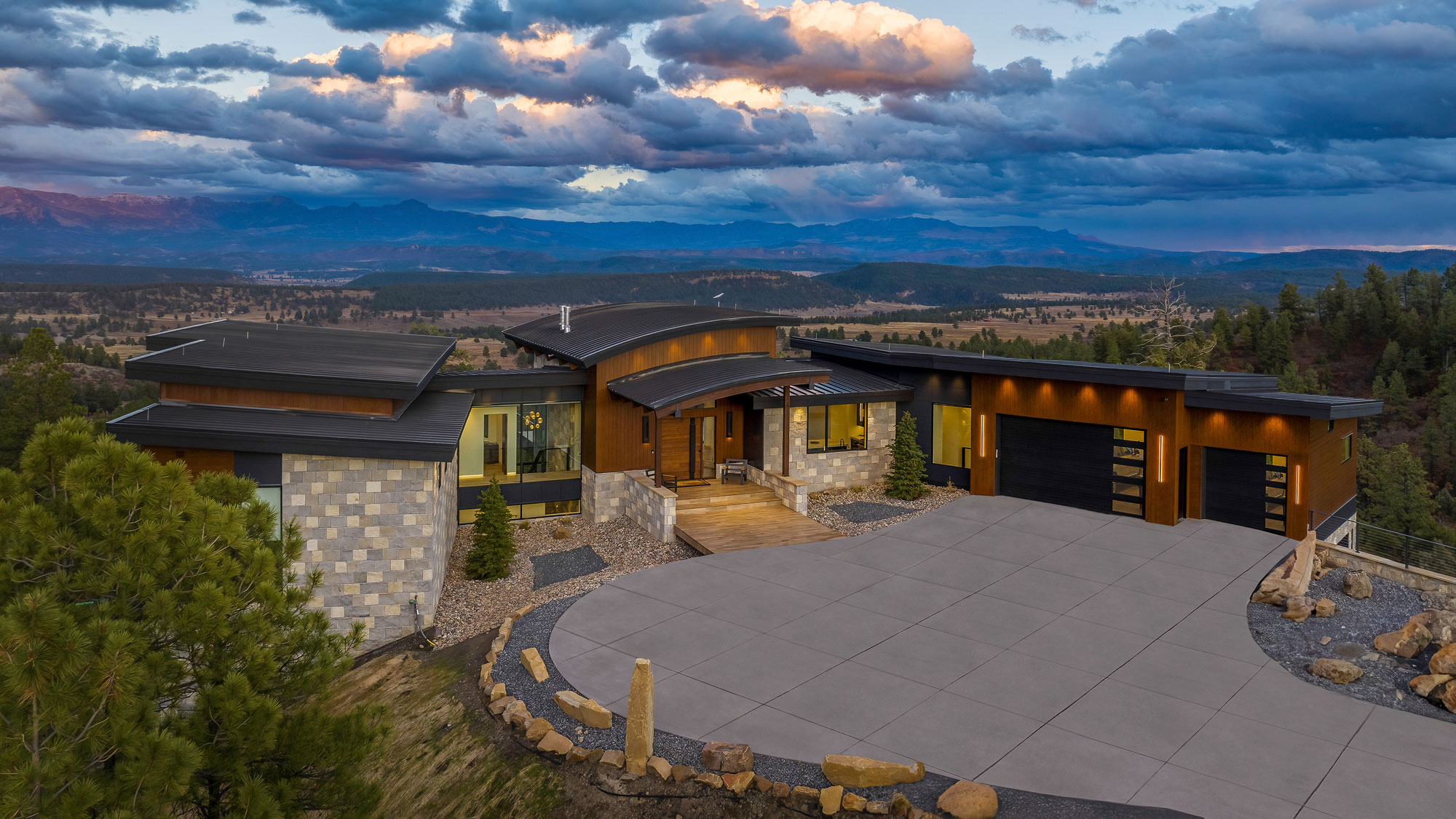 Reynolds Ash + Associates Architecture & Engineering design of a contemporary home.