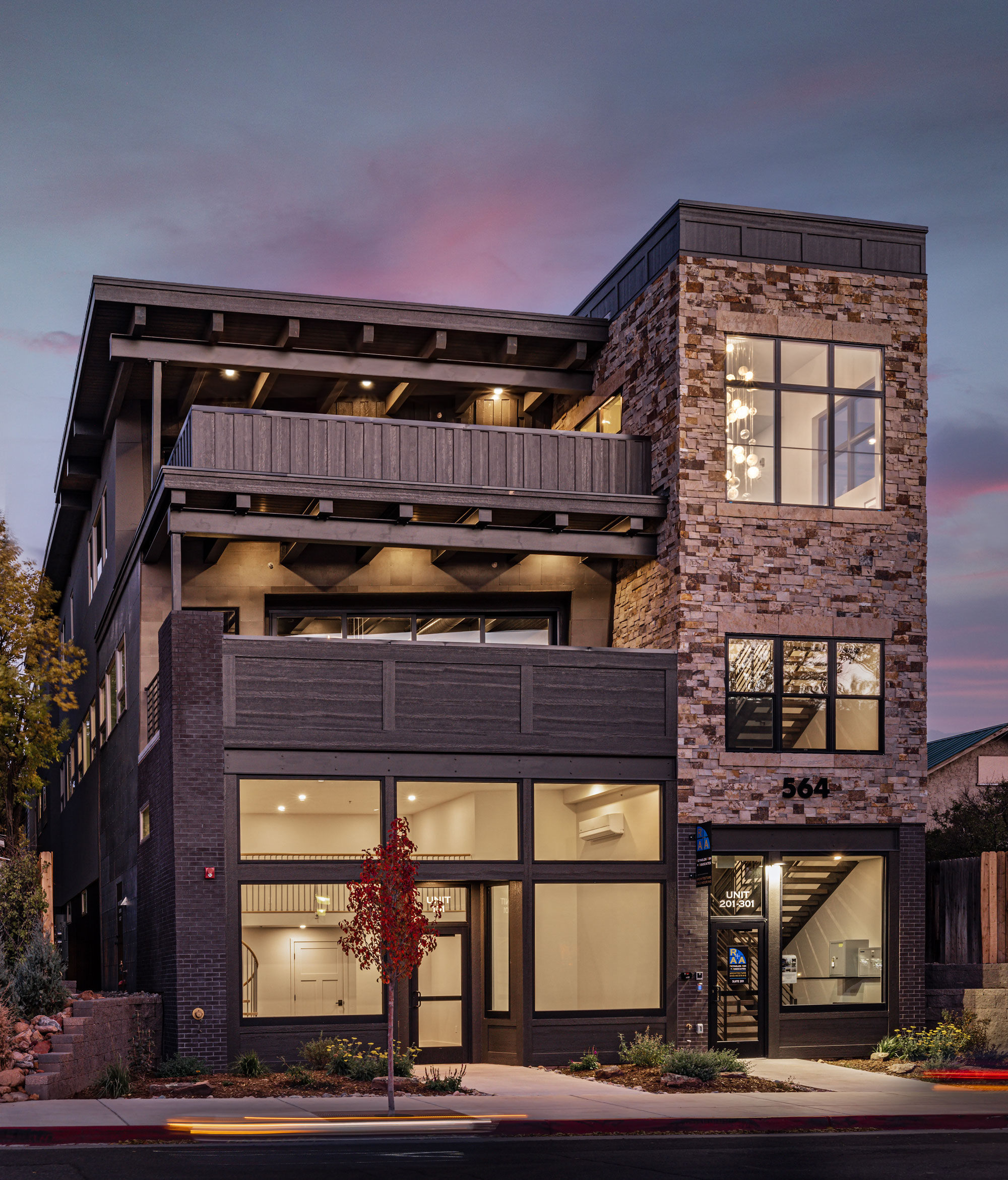 Downtown Penthouse - Reynolds Ash + Associates Architecture & Engineering