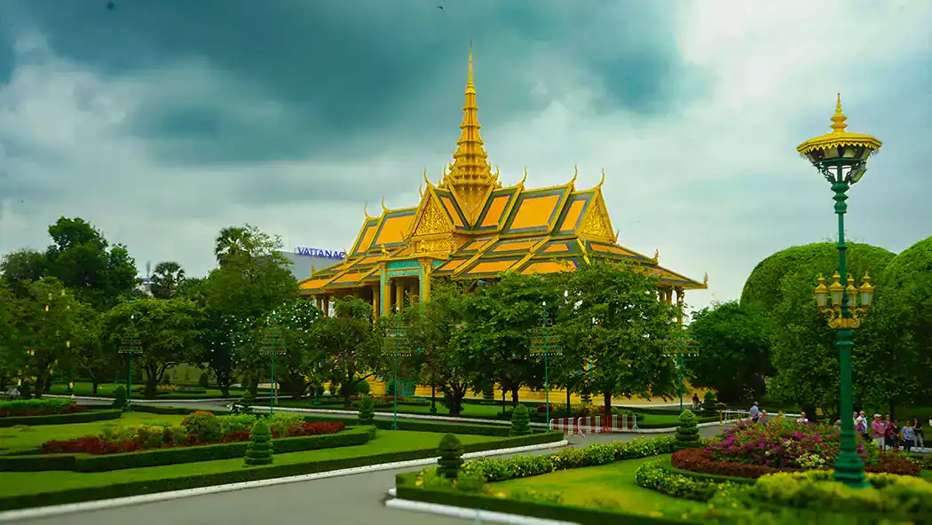 Royal Palace Cambodia travel packages