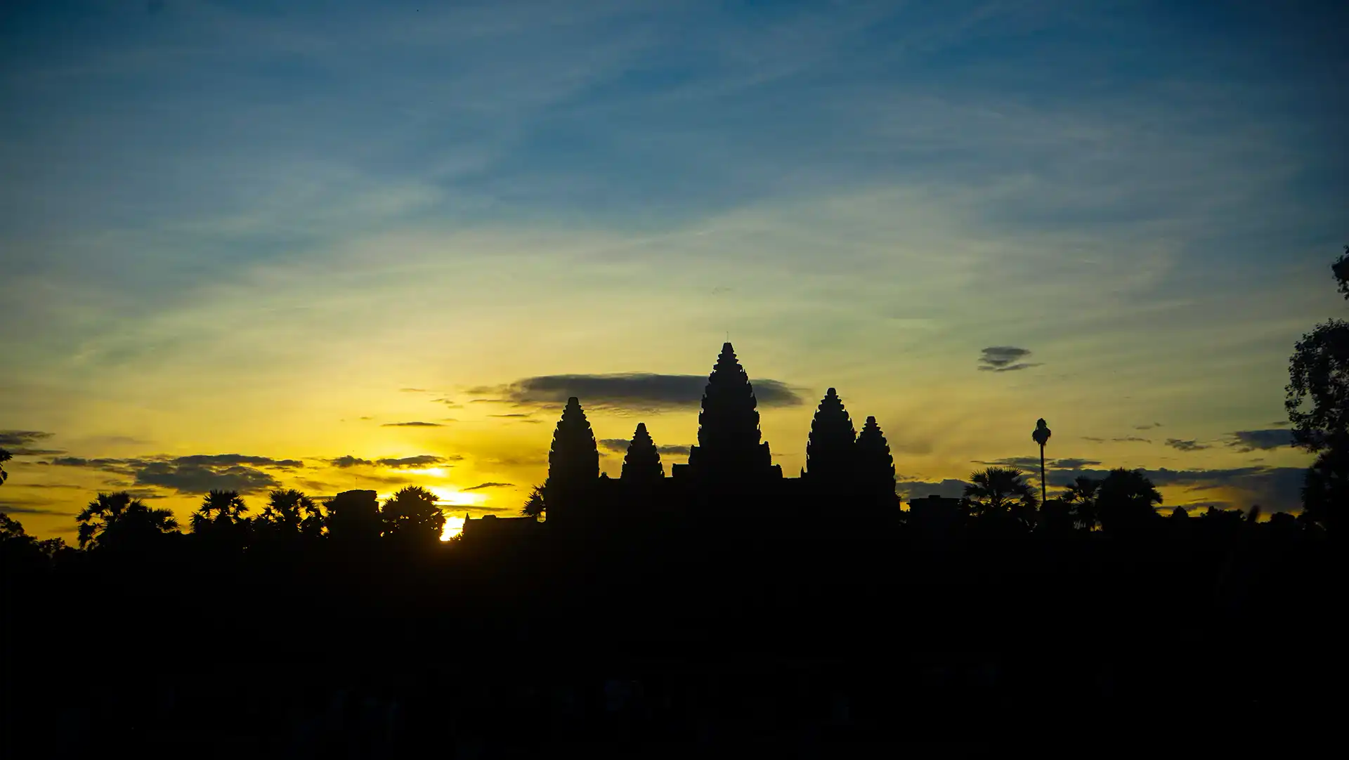 tour sunrise angkor wat