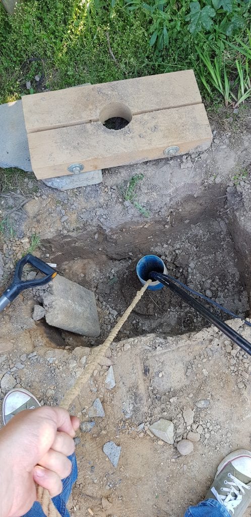 Brunnenbau Brunnen bohren Dreibein Brunnenrohr Gartenbrunnen Brunnen klarpumpen
