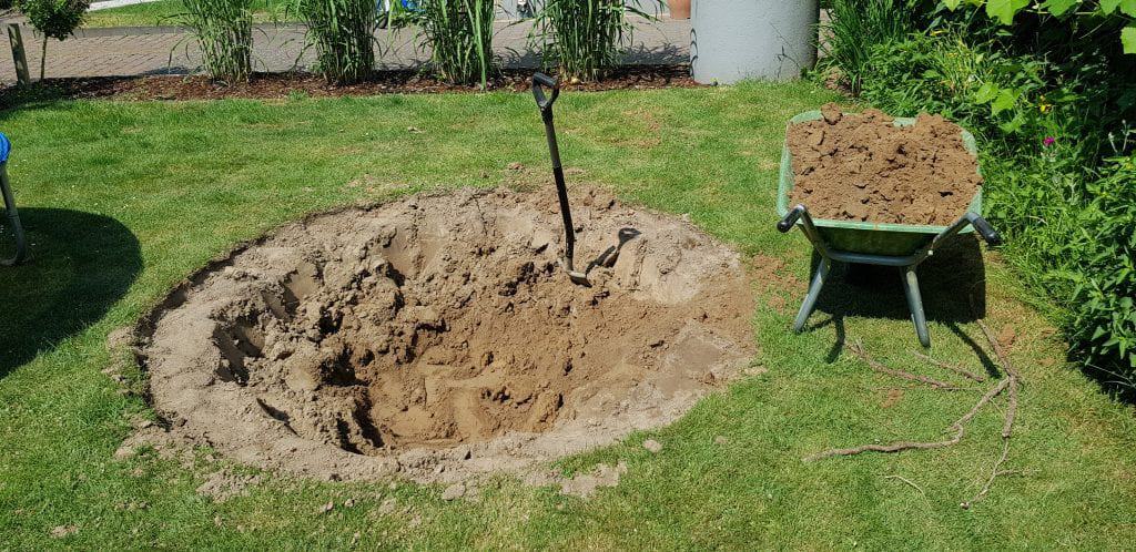 Bodentrampolin eingragebn trampolin einbuddeln erdtrampolin