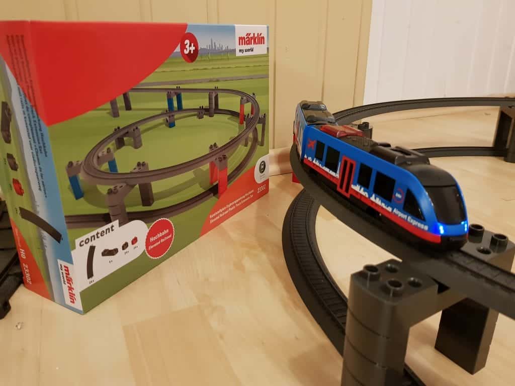 Märklin Airport Express Ergänzungsset Gleiswendel
