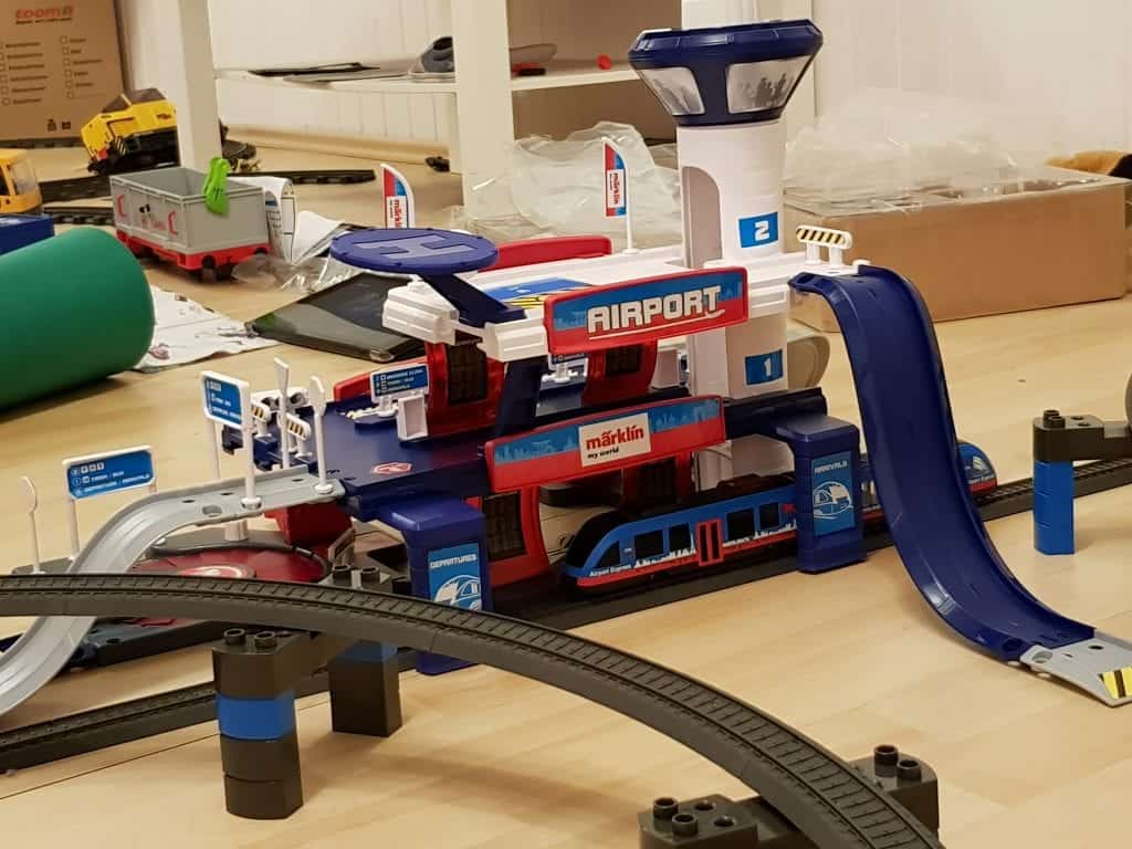 Märklin Airport Express Flughafen Gebäude
