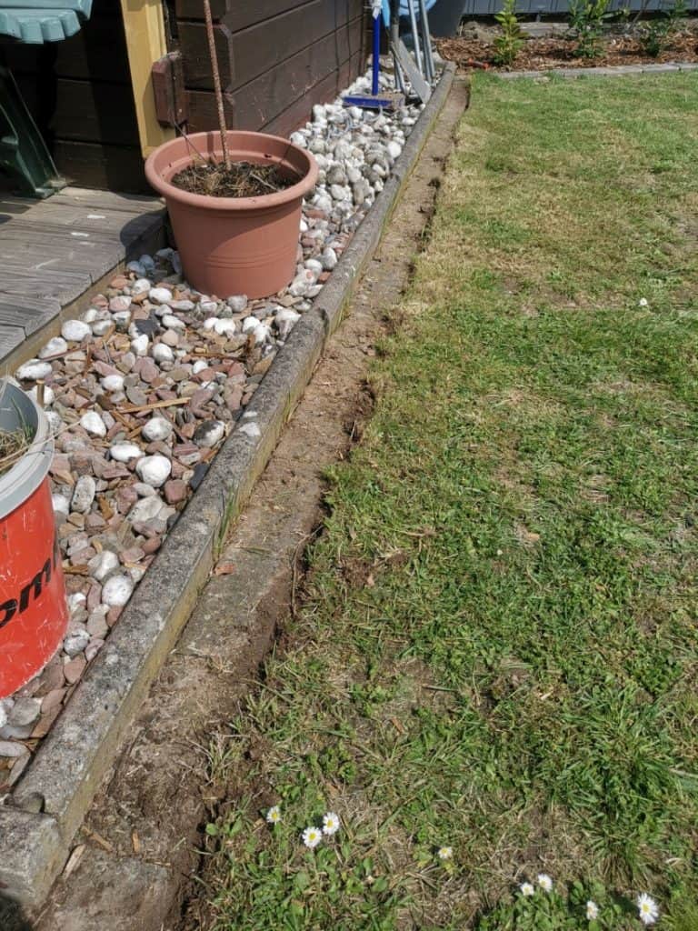 Garten für Mähroboter vorbereiten