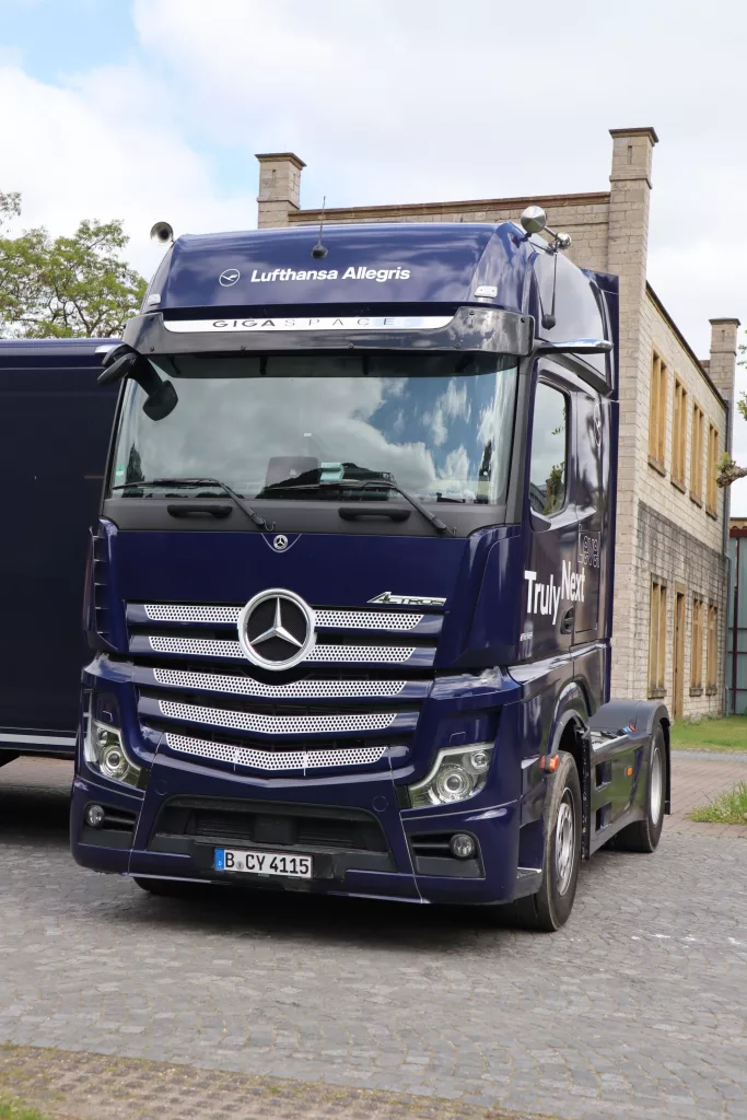 Lufthansa Allegris Truck