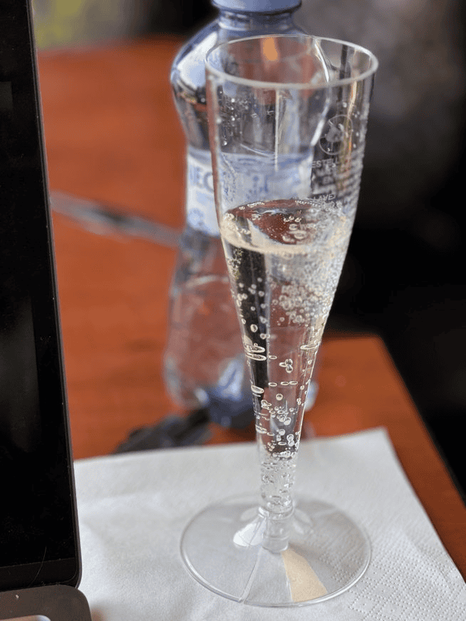 Regiojet Erfahrungen Business Class Welcome Drink