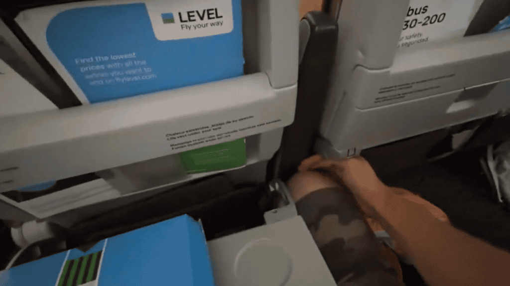 Level Airlines Erfahrungen Sitzabstand Economy