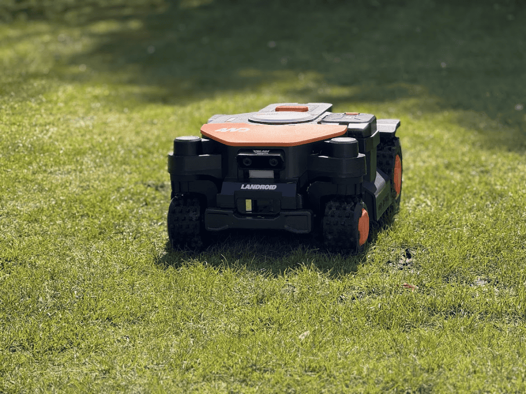 Landroid Vision Cloud 4WD Test