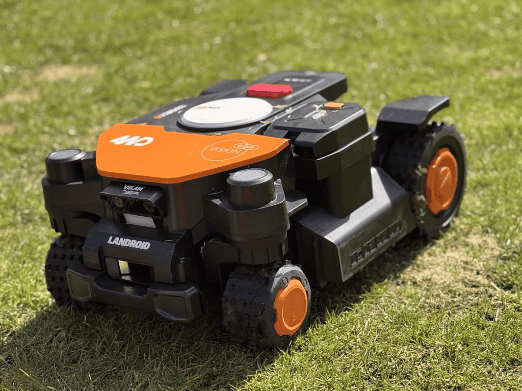 Landroid Vision Cloud 4WD Test