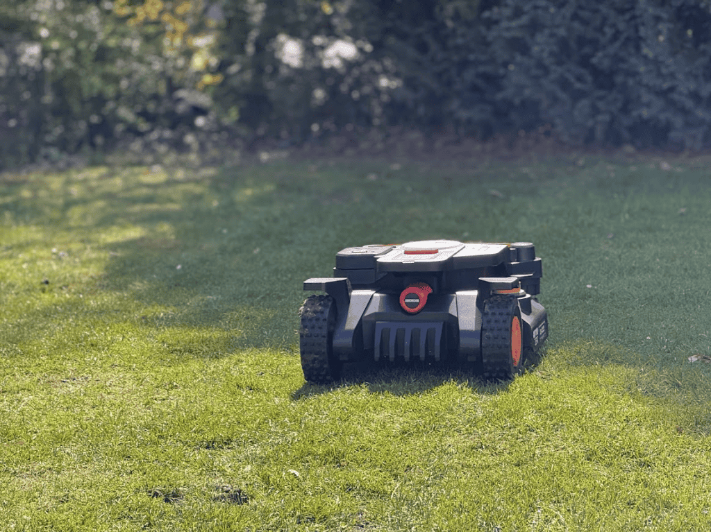 Landroid Vision Cloud 4WD Test