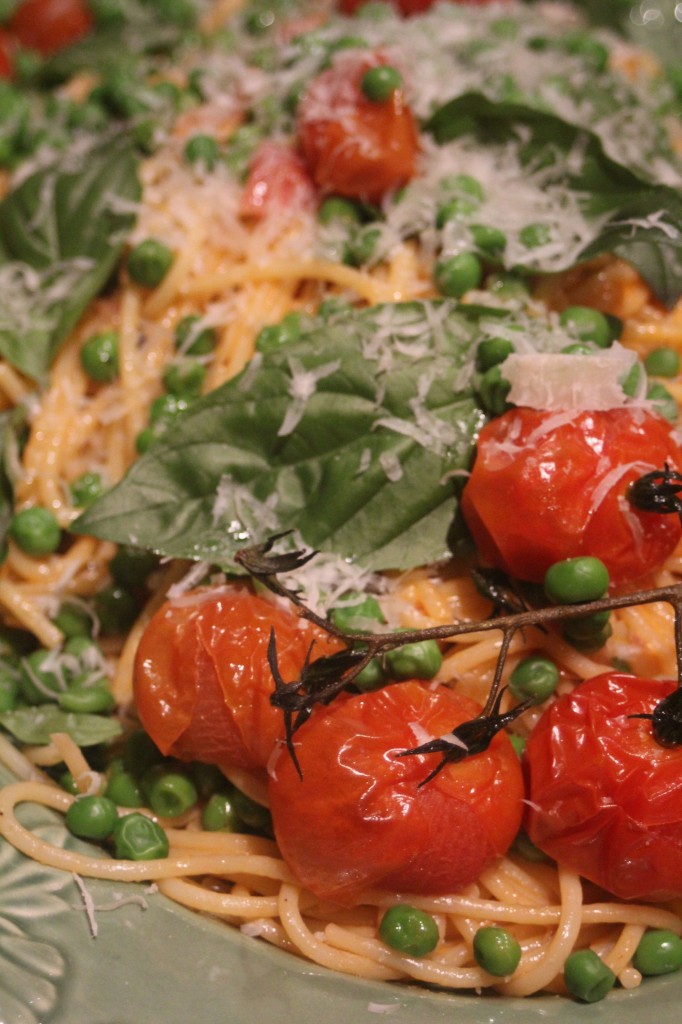 Spaghetti with roasted tomatoes, peas and a Gruyere and Parmesan cheese sauce