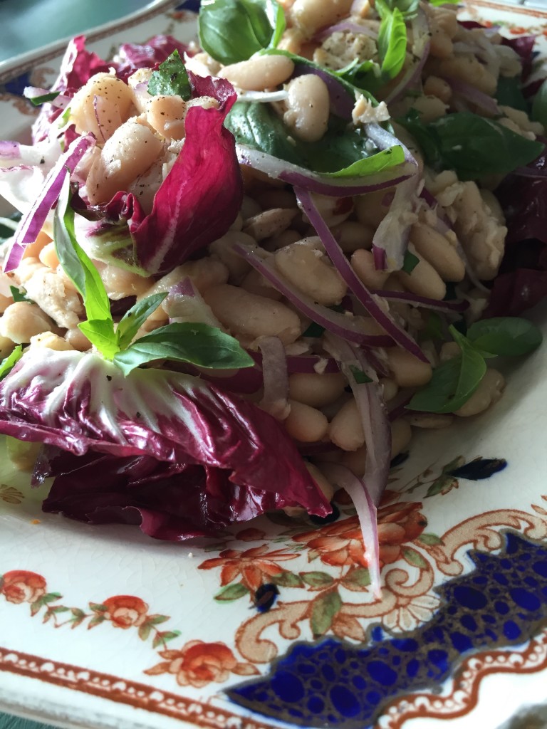 Deliciously easy cannellini bean salad