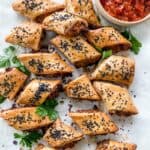 Vegetarian sausage rolls