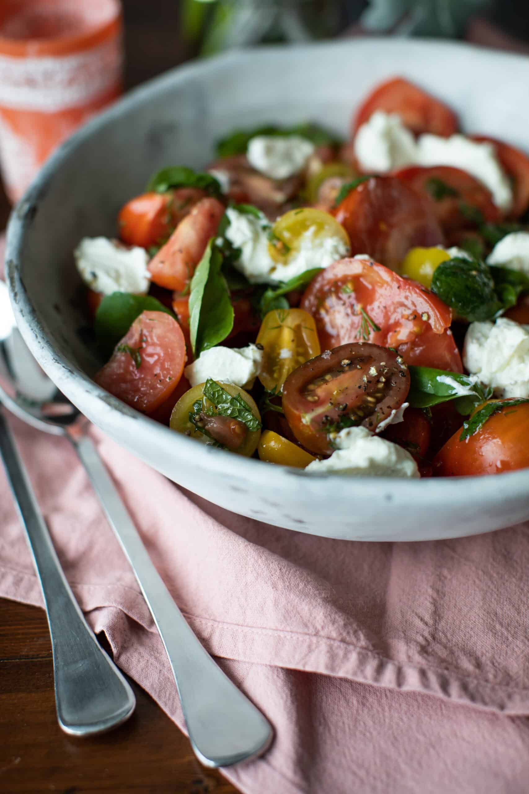 Heirloom tomato and ricotta salad