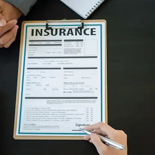 Male insurance agents are giving advice and signing a contract. In terms of insurance such as home, car, condo and health, various insurance ideas for modern life.