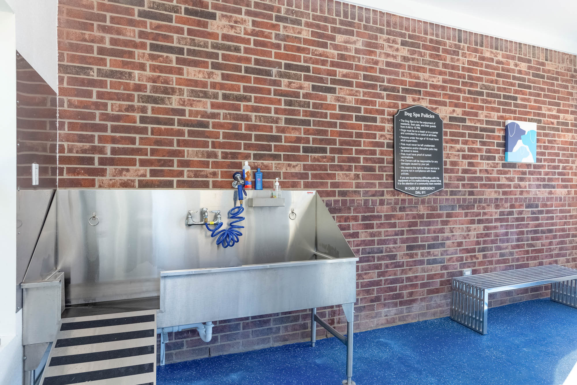 The dog bath at The Villas at Shadow Creek apartments in Houston, TX.
