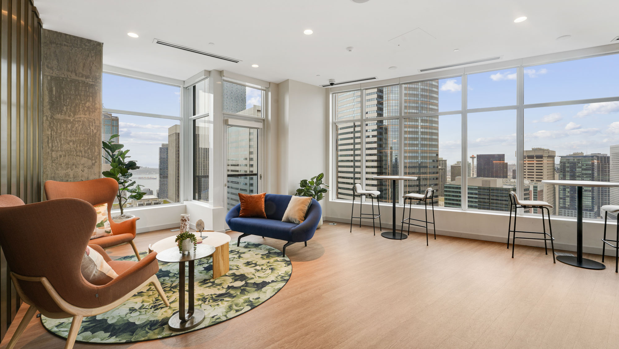The sky lounge at Cielo apartments in downtown Seattle.