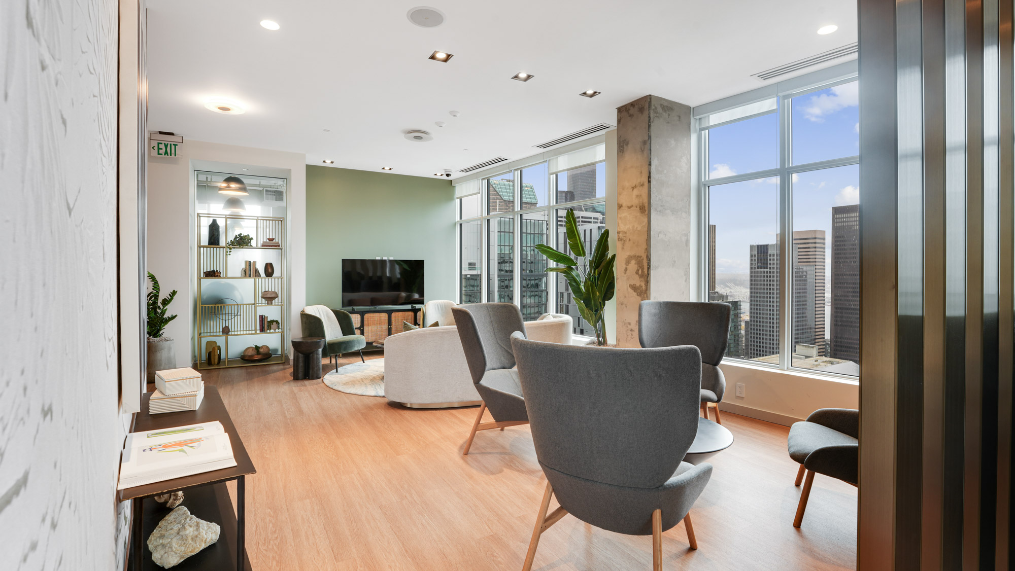 The sky lounge at Cielo apartments in downtown Seattle.