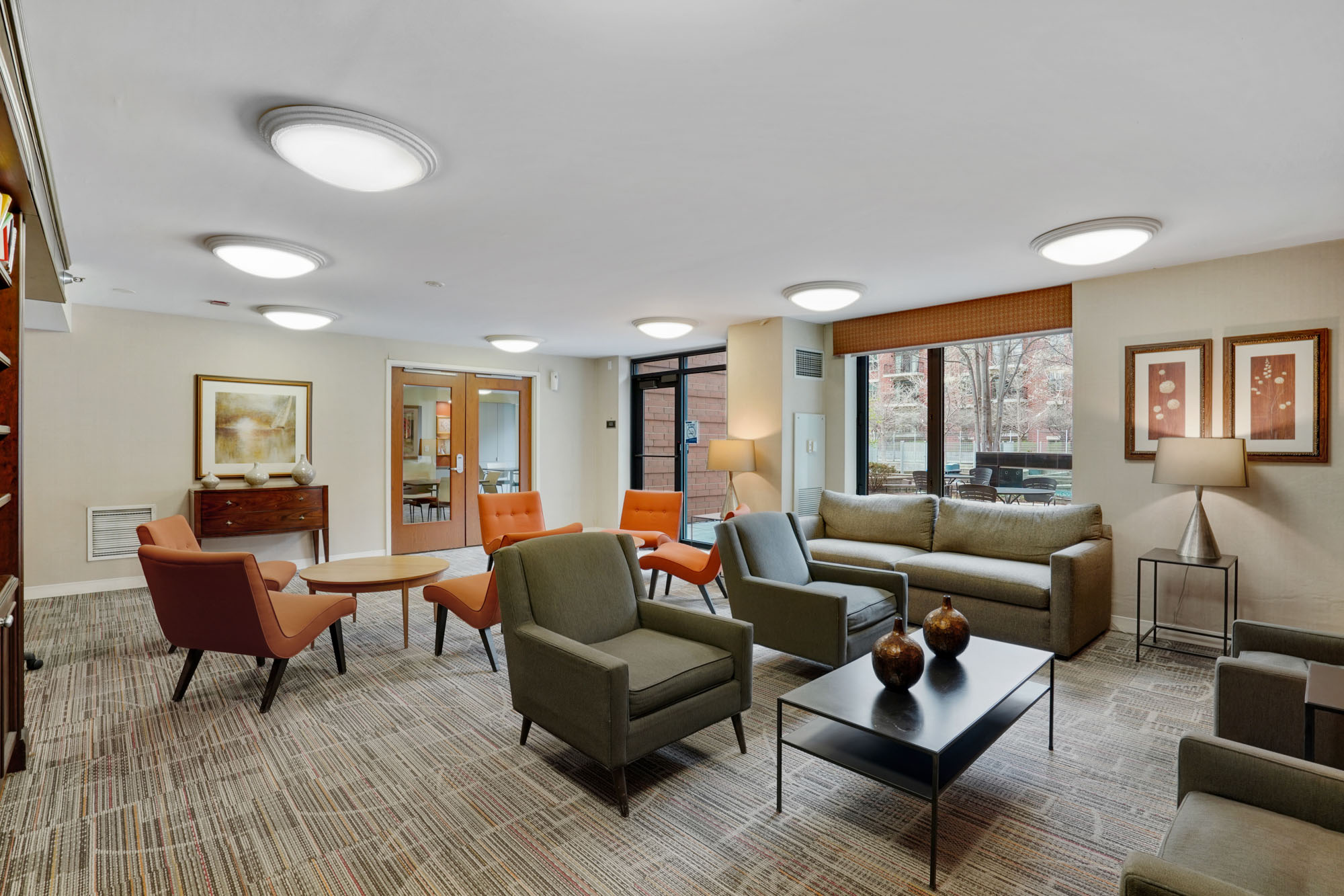 Lounge Area at 1251 S Michigan apartments in Chicago, Illinois